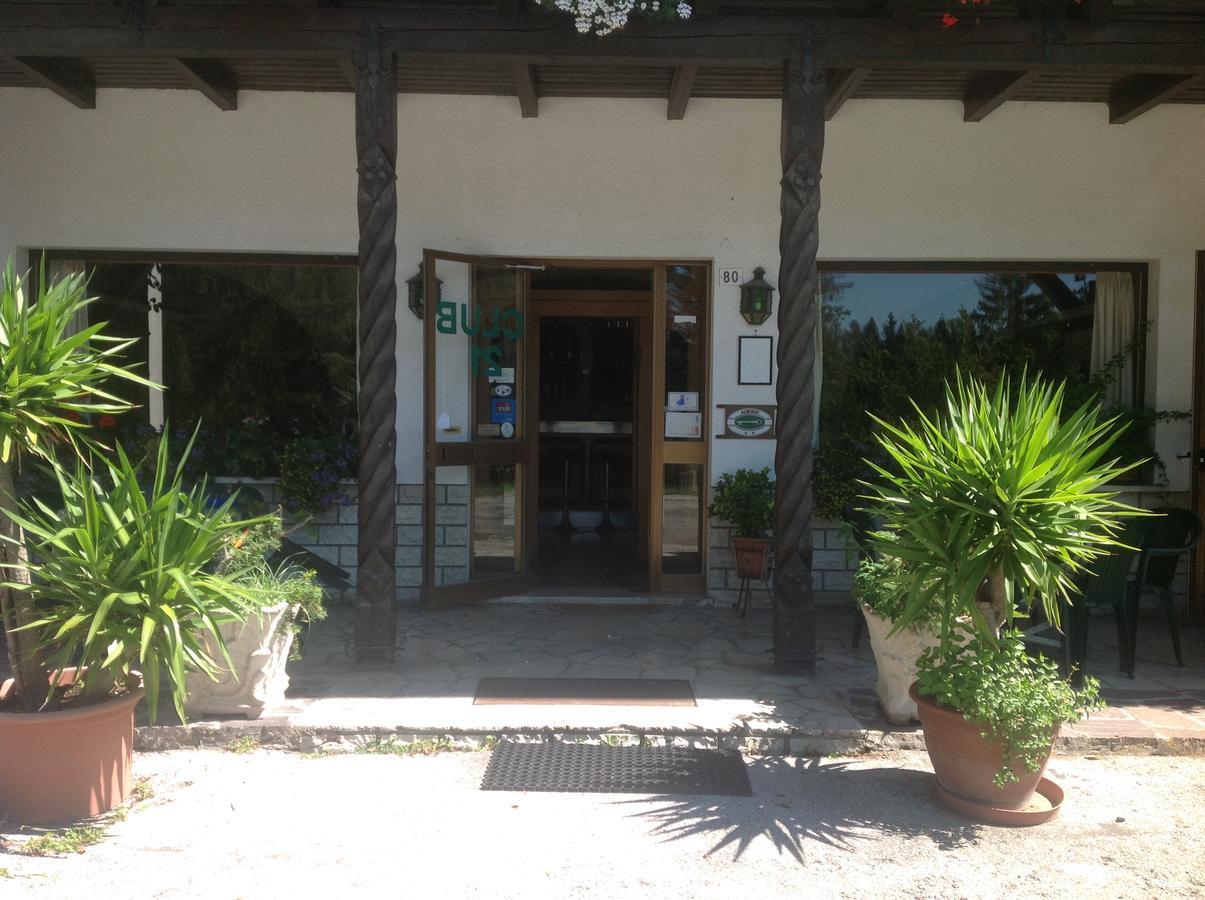 Albergo Club21 Lavarone Exterior photo